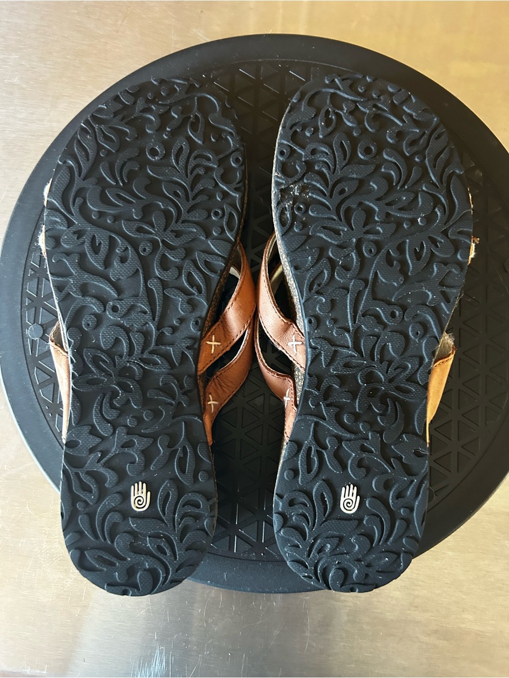 Teva Brown Leather Toe Ring Slide Sandals Comfort Slides Women’s 8 - Picture 10 of 12